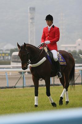 ���q�R���n